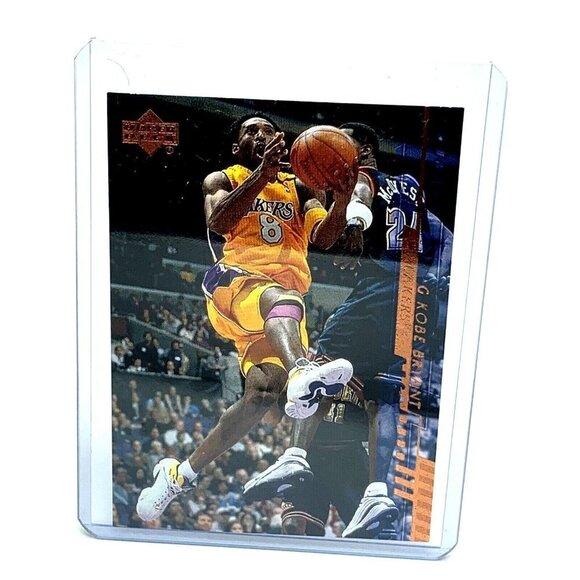 Kobe Bryant Basketball Card #80 Los Angeles Lakers 1999-2000 NBA Upper Decl - Picture 6 of 7